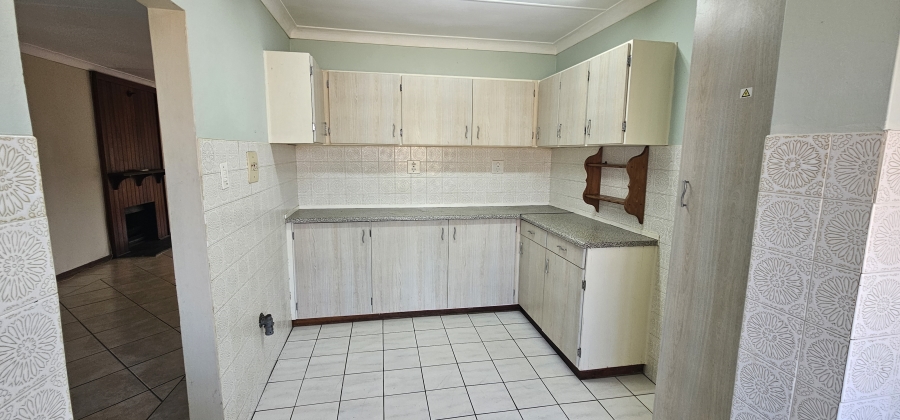 2 Bedroom Property for Sale in Sunrise On Sea Eastern Cape